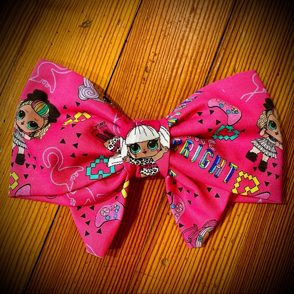 Girls Hair Bow featuring LOL / OMG